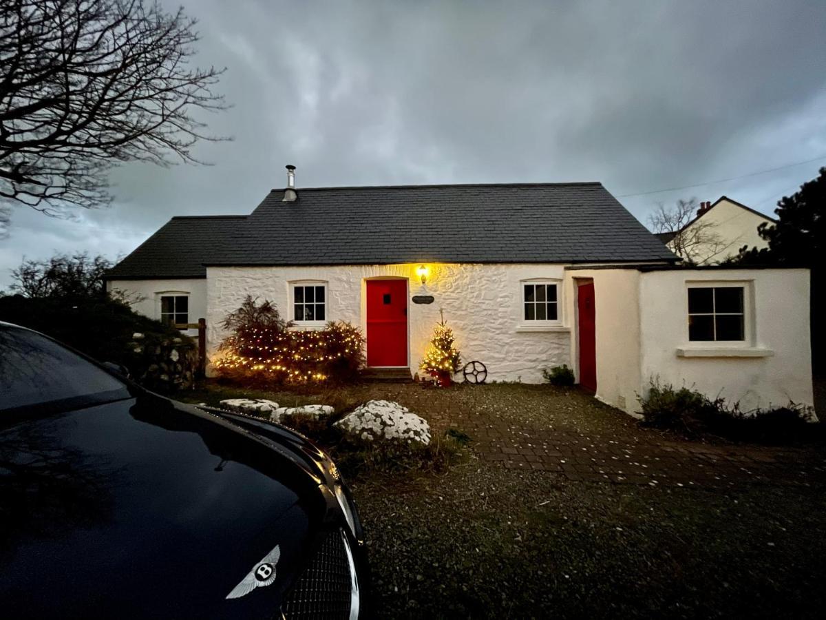 The Dairy @ Trefechan Wen Goodwick Dış mekan fotoğraf